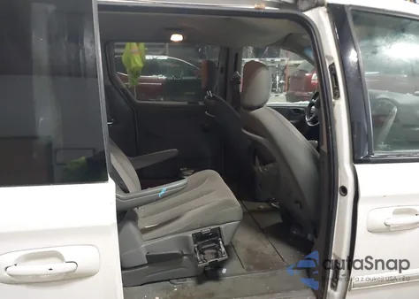 2006 Chrysler Town & Country Touring z USA, uszkodzony, nr VIN 2A4GP54L66R894316